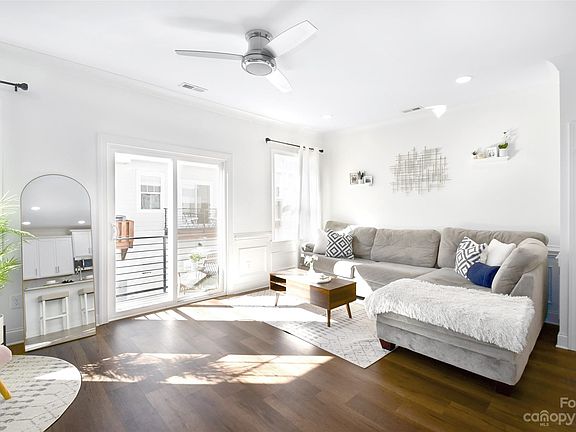 5th image of 247 Keener Blvd #13