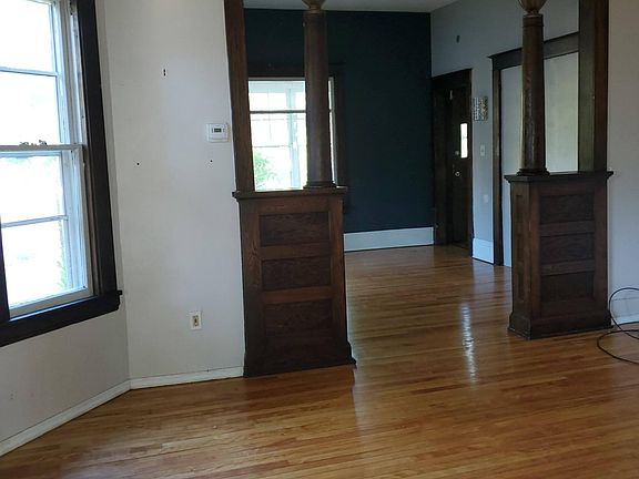 3rd image of 2411 Polk St NE #1
