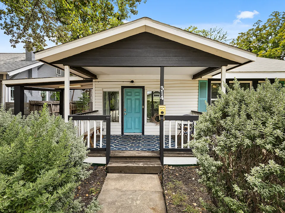 314 Queen Anne Ct