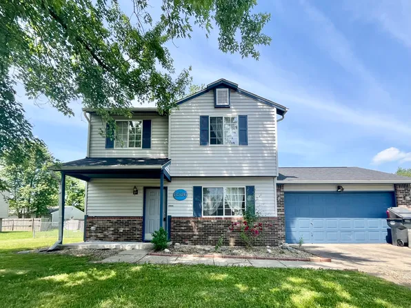 8526 Buckingham Dr, Columbus, IN 47201