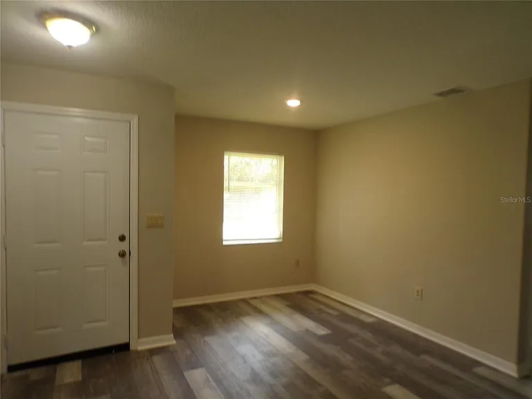 1088 Melville Rd #A — Photo 33