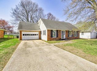 114 Villa Dr, Henderson, KY 42420
