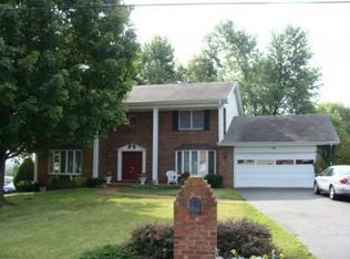 32 Laurel St, Harrisonburg, VA 22801