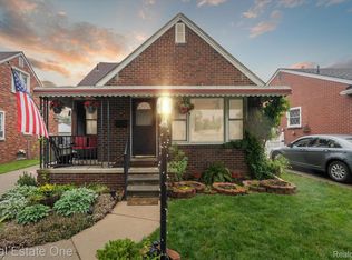 3753 Hipp St, Dearborn, MI 48124