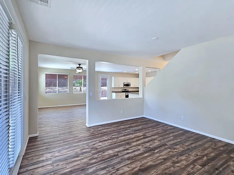 5389 Hollymead Dr — Photo 9