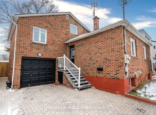 1178 Ogden Ave, Mississauga, ON L5E 2H1