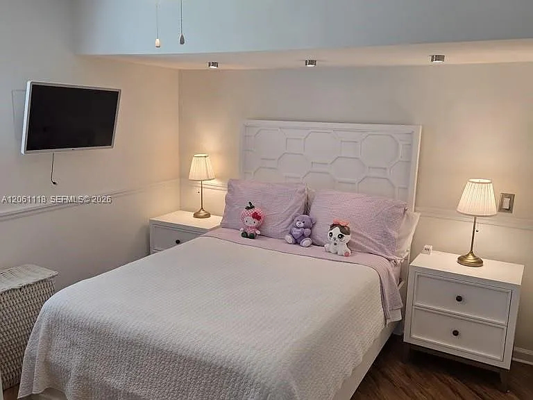 8311 SW 12th St — Photo 10