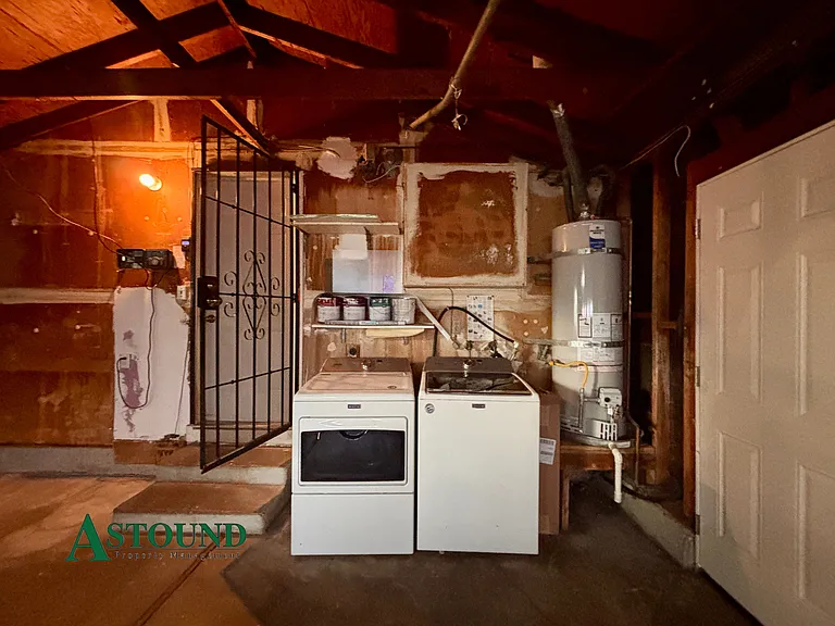 2627 Prestwick Ave — Photo 16