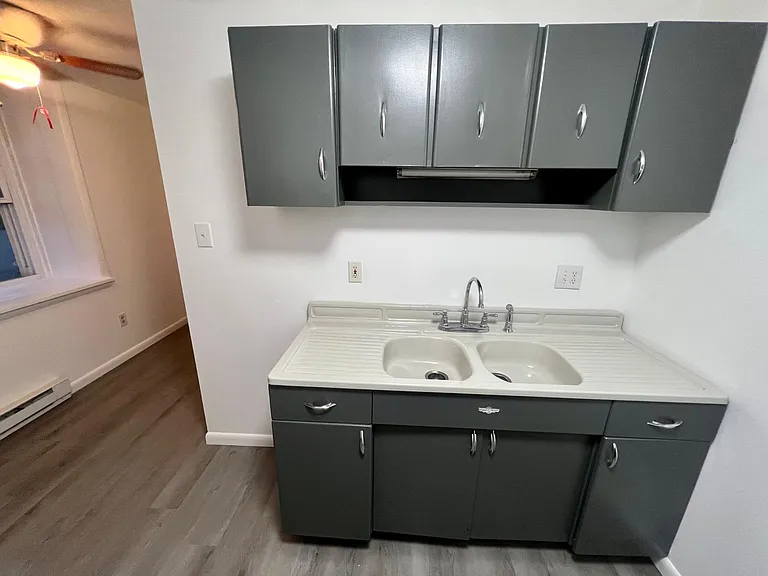 400 N Mildred St #5 — Photo 5