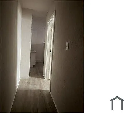 2 bed, $1,100 — Photo 4