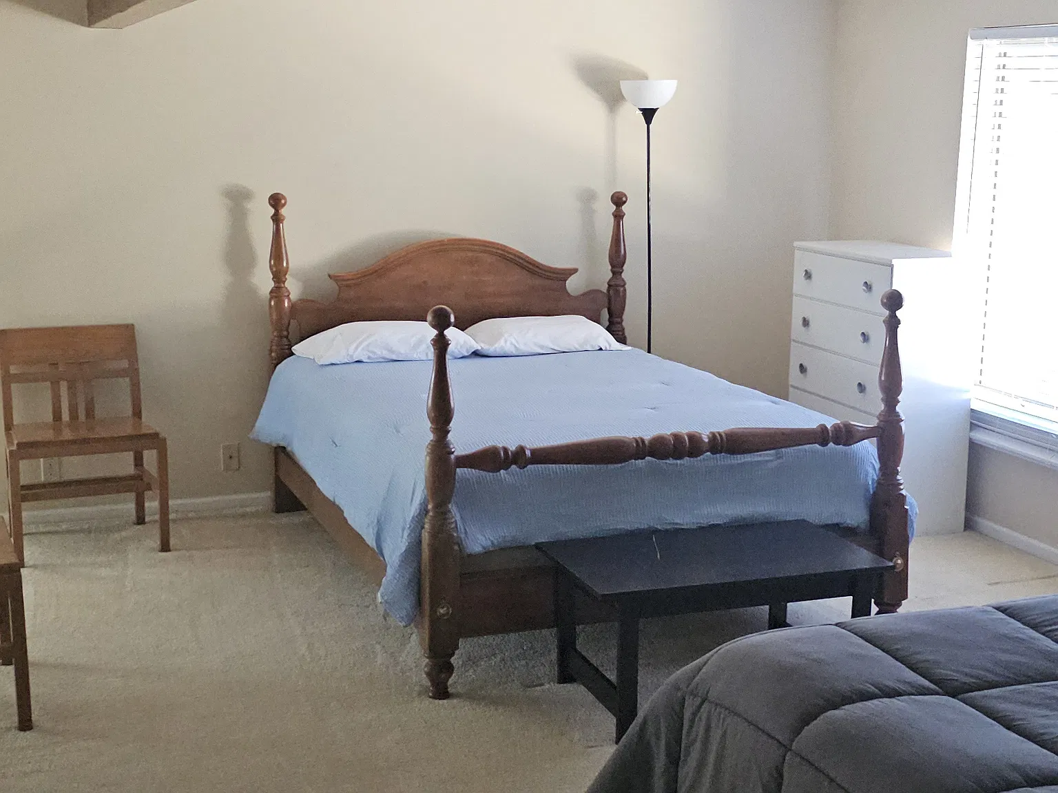 3 bed, 2200 sqft, $2,550 — Photo 4