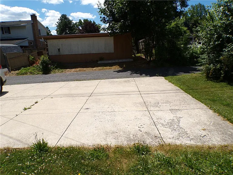 1624 W Whitehall St #1 — Photo 12