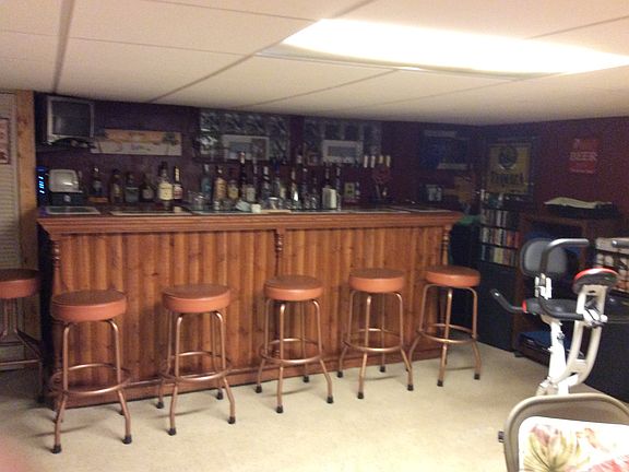 Basement familyrooom