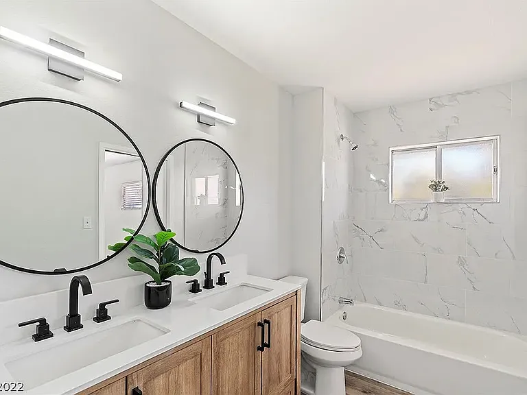 3234 Camel Back Dr — Photo 2