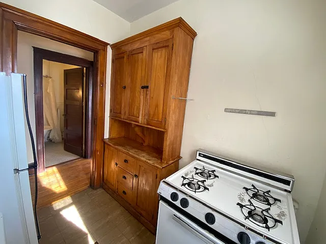 818 Franklin Ave W #15 — Photo 8