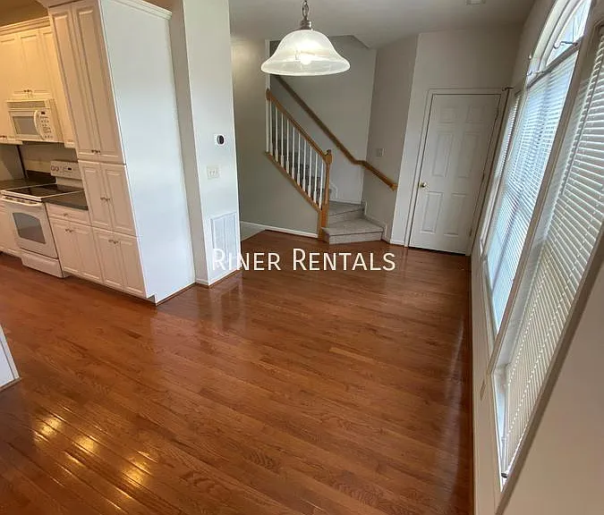 1411 Natural Spring Ln — Photo 11