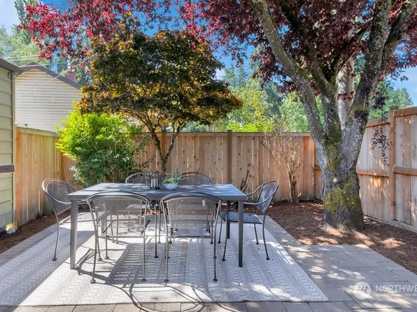 12246 N Park Avenue N, Seattle, WA 98133