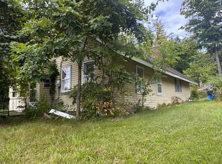 9 Victor Ln, Averill Park, NY 12018
