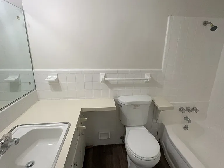 2242 Castle Hill Dr — Photo 14