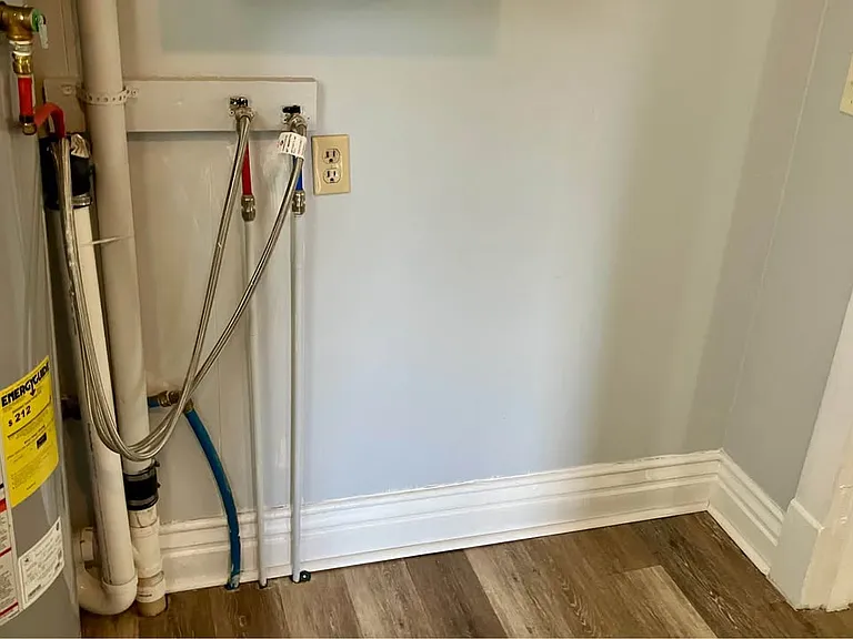 428 E Brandeis Ave — Photo 9