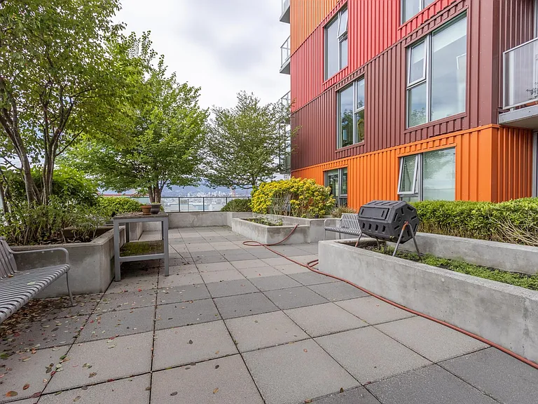 933 Hastings St E #712 — Photo 38