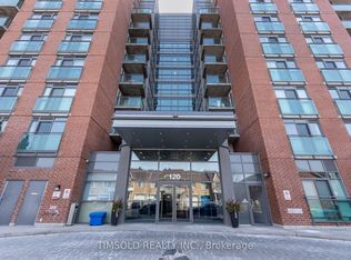 120 Dallimore Cir #102, Toronto, ON M3C4J1