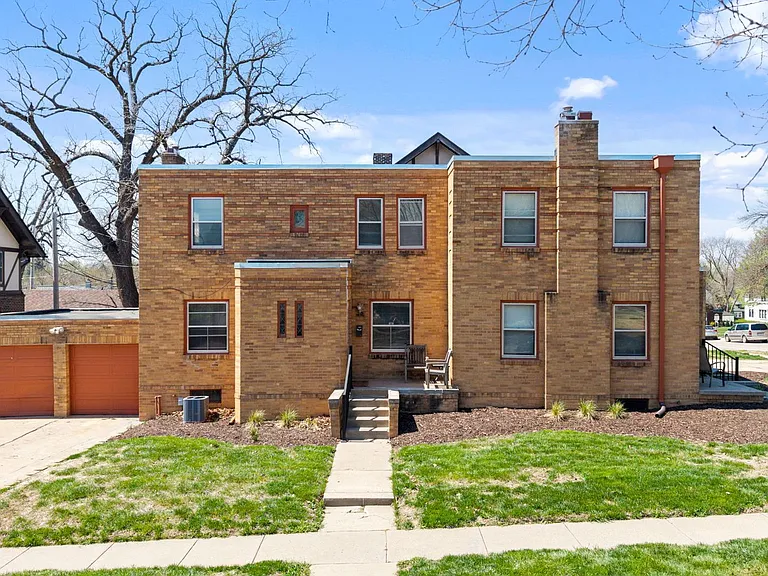 4901 Farnam St — Photo 7