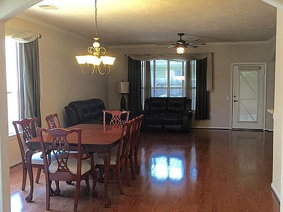 3rd image of 25115 Braleybrook Ct