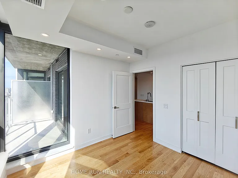 340 Queen St #2502 — Photo 17