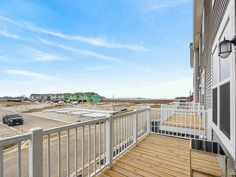 25631 W Wakefield Dr — Photo 29