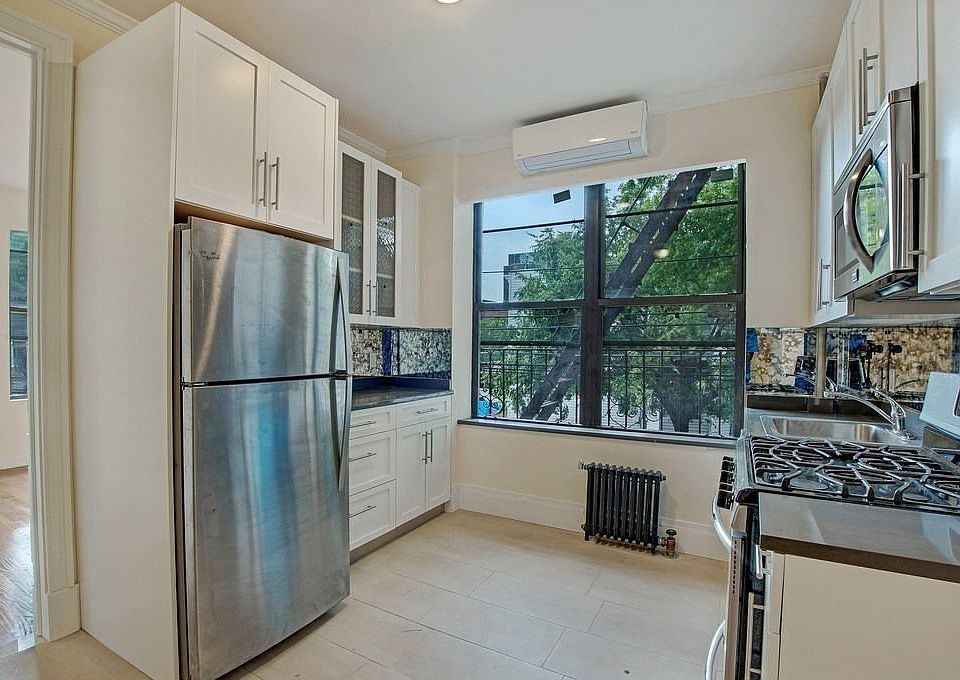 1st image of 3036 14th St APT 3R