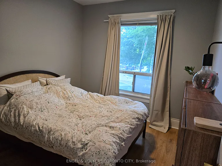 132 De Grassi St #MAIN — Photo 8