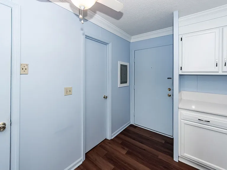 259 E Bay St #7B — Photo 18