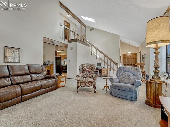 5th image of 4671 Winewood Village Dr