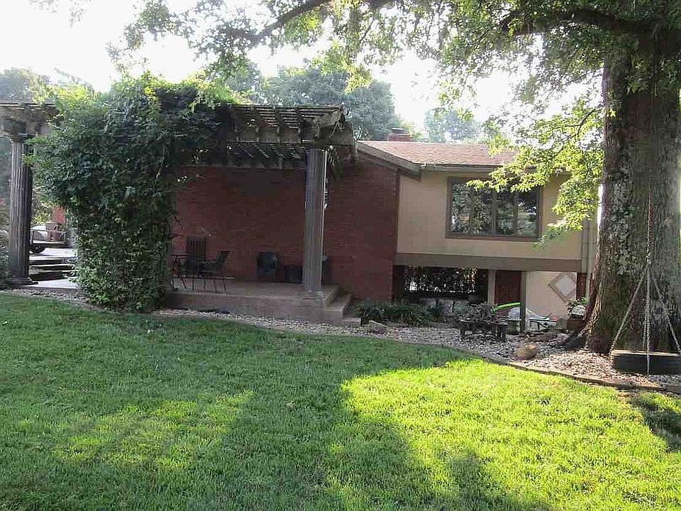 1st image of 118 Paula Dr