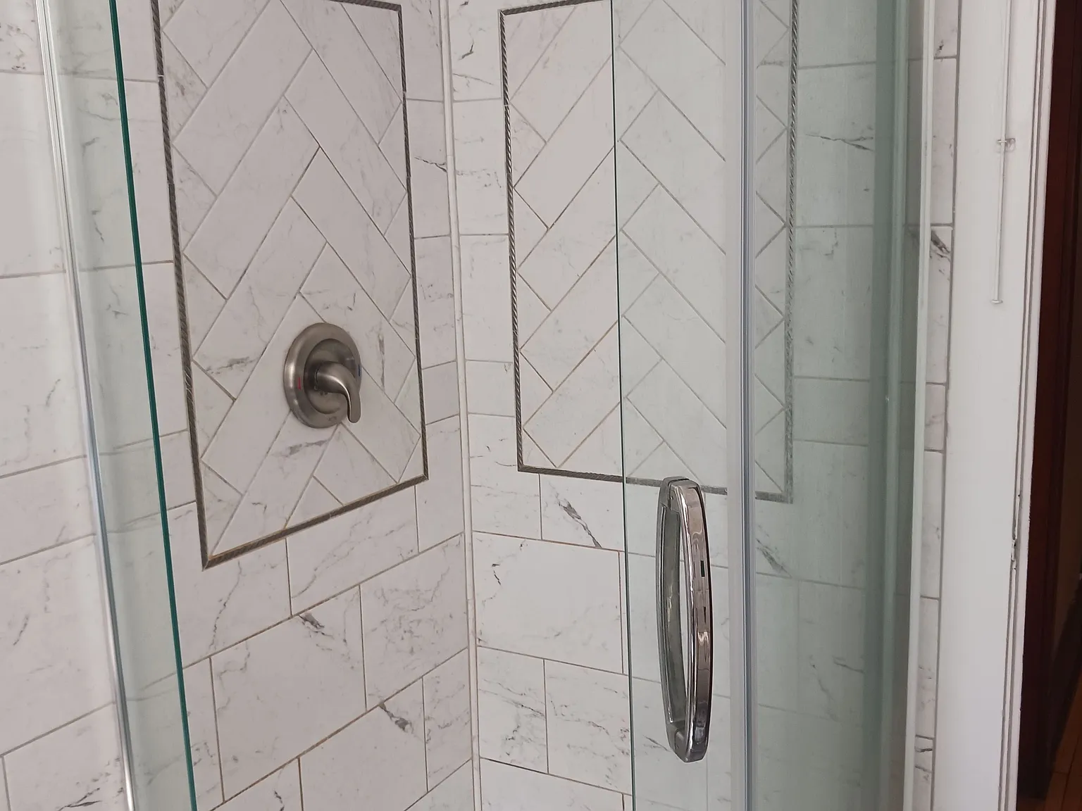 1 bed, 1.0 bath, 700 sqft, $1,425 — Photo 2