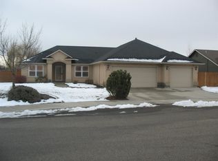 2161 E Meadow Creek Dr, Meridian, ID 83646