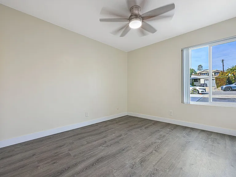 1707 Chalcedony St — Photo 17