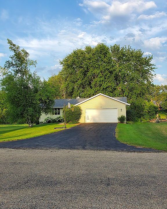 2262 Breckenboro Dr, Davis, IL 61019 Zillow