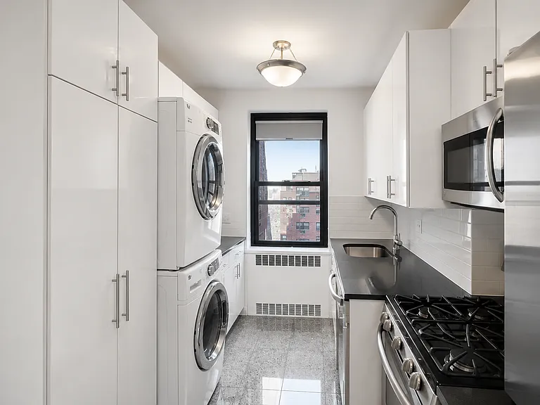 700 Fort Washington Ave #4B — Photo 10