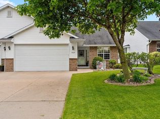 5529 Brookview Dr, Appleton, WI 54913