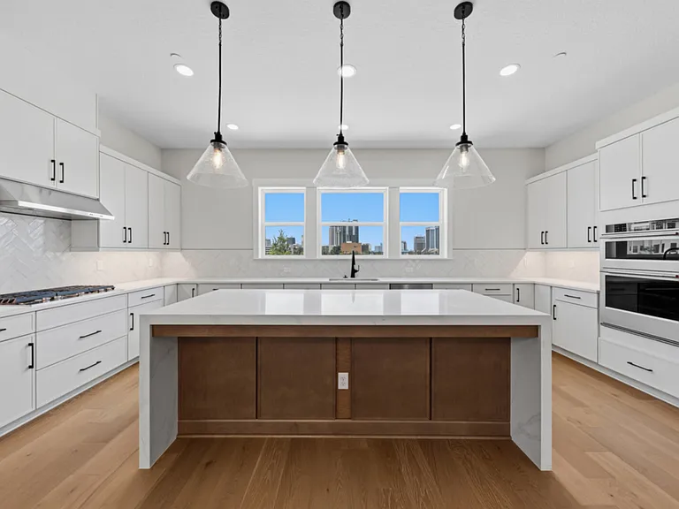 2054 Prudential Dr — Photo 11