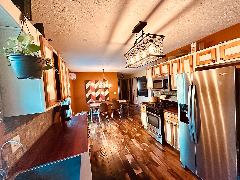 Kitchen & Dining room