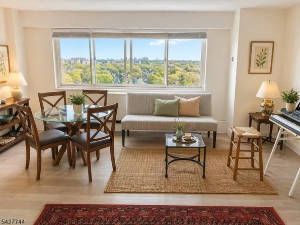 377 S Harrison Street 15D #15D, East Orange City, NJ 07018