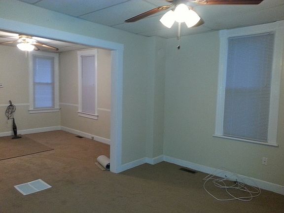 3rd image of 502 Jefferson St
