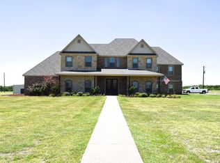 500 Casa Del Rancho Rd, Lorena, TX 76655