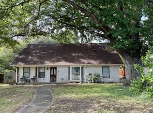 13411 Charcoal Ln, Farmers Branch, TX 75234