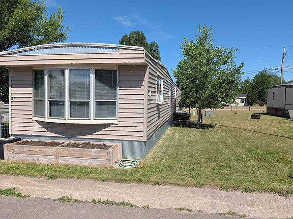 2nd image of 360 Hillsview Rd