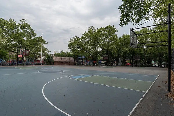 Rented by Douglas Elliman | media 27