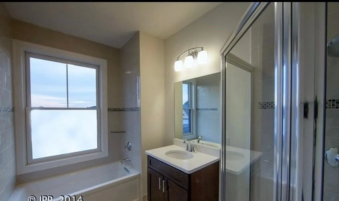 230 Walker St — Photo 2